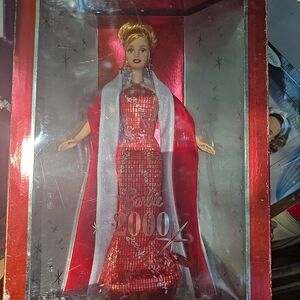 Barbie 2000 Collector's Edition in Red and Silver